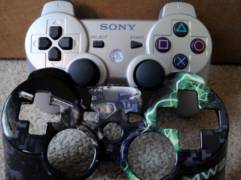 Illustration for article titled Mad Catz Modern Warfare 2 Range Unboxed
